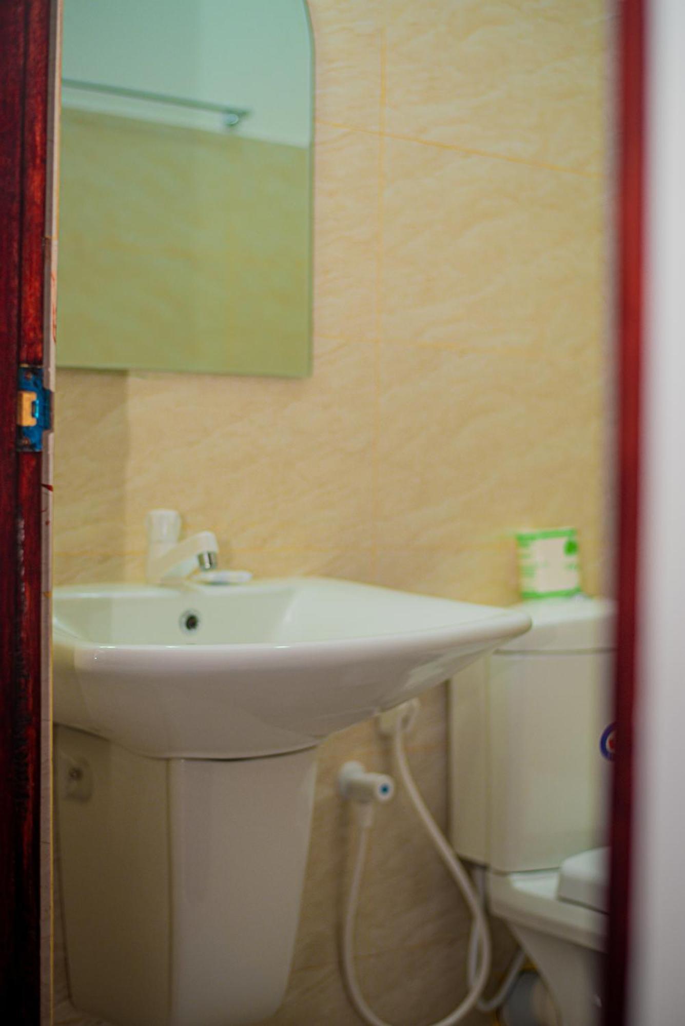 Sundowners Guesthouse Hikkaduwa Room photo