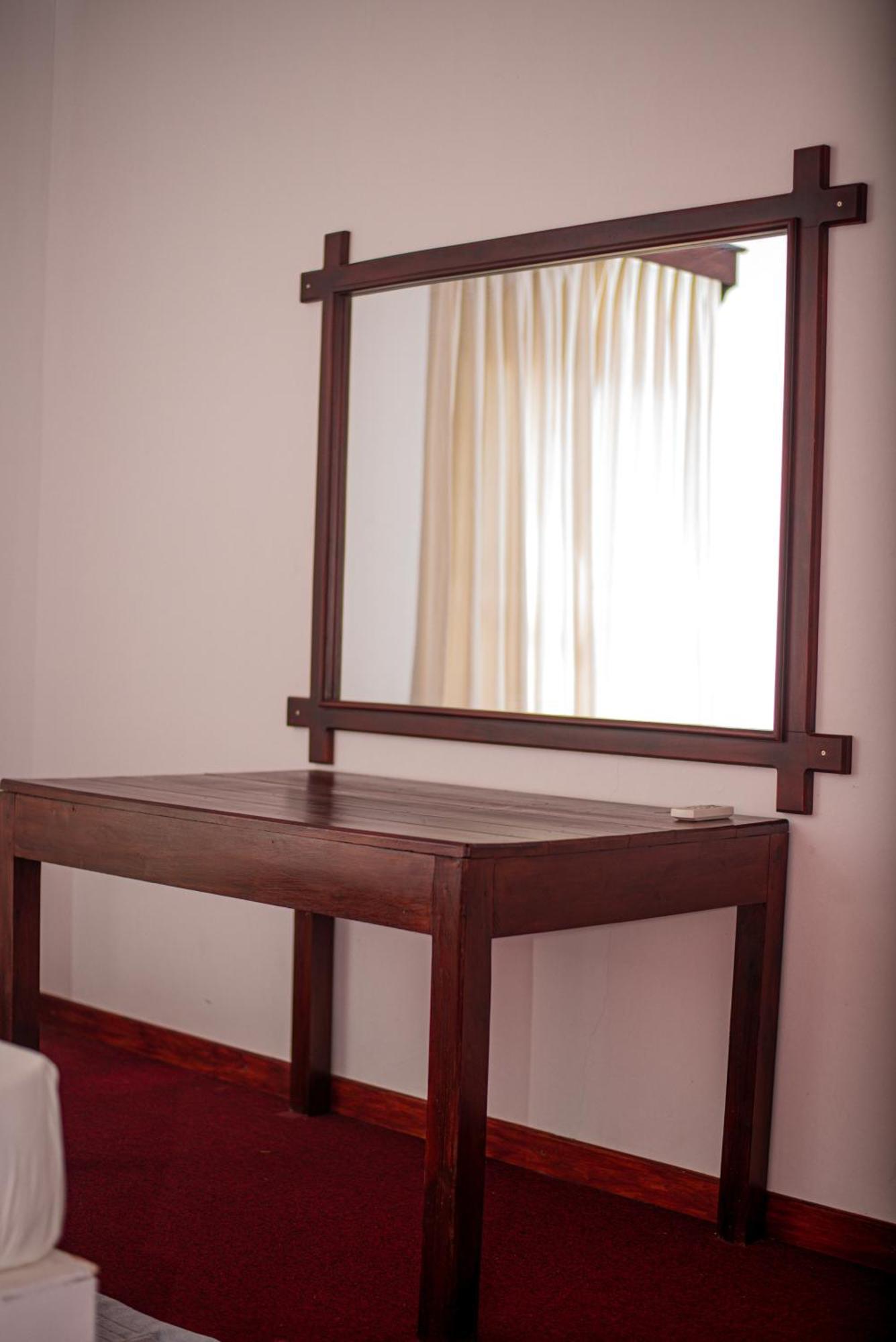 Sundowners Guesthouse Hikkaduwa Room photo