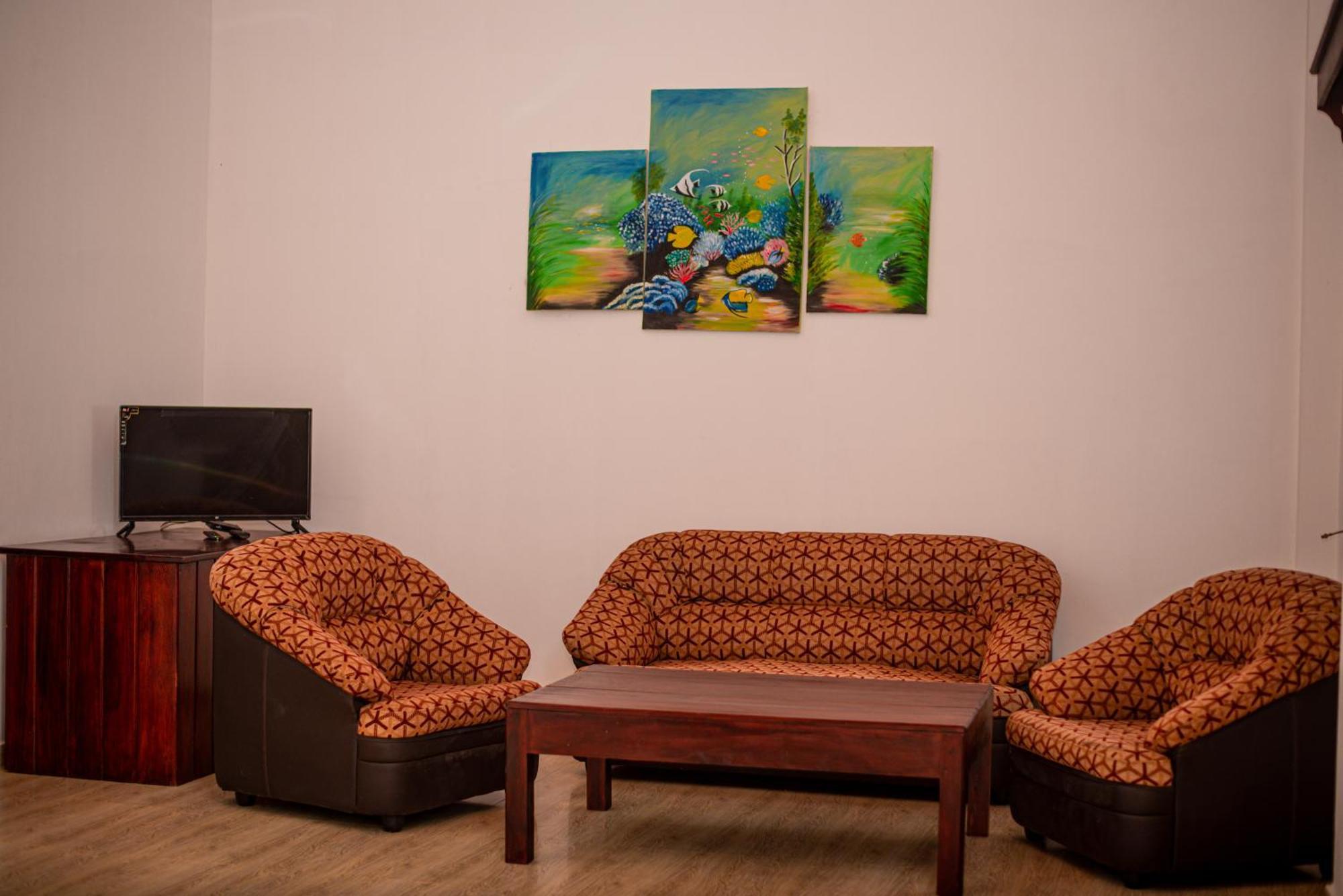 Sundowners Guesthouse Hikkaduwa Room photo
